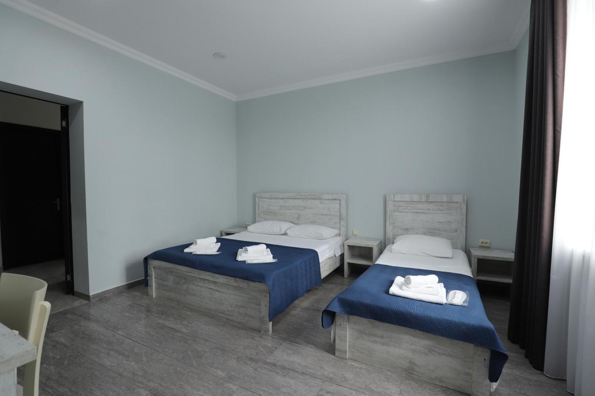 Готель Hotel City Kutaisi Кутаїсі
