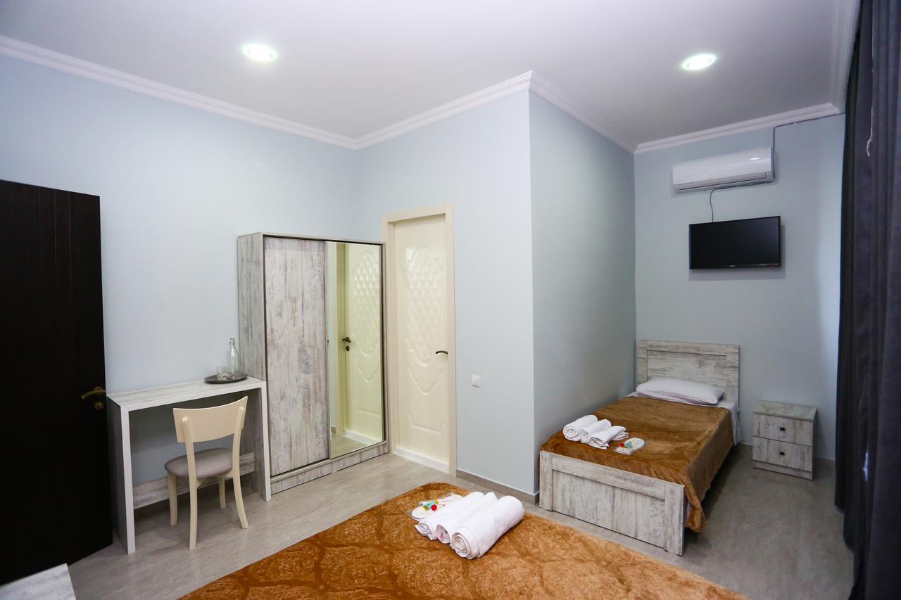 Hotel City Kutaisi Готель