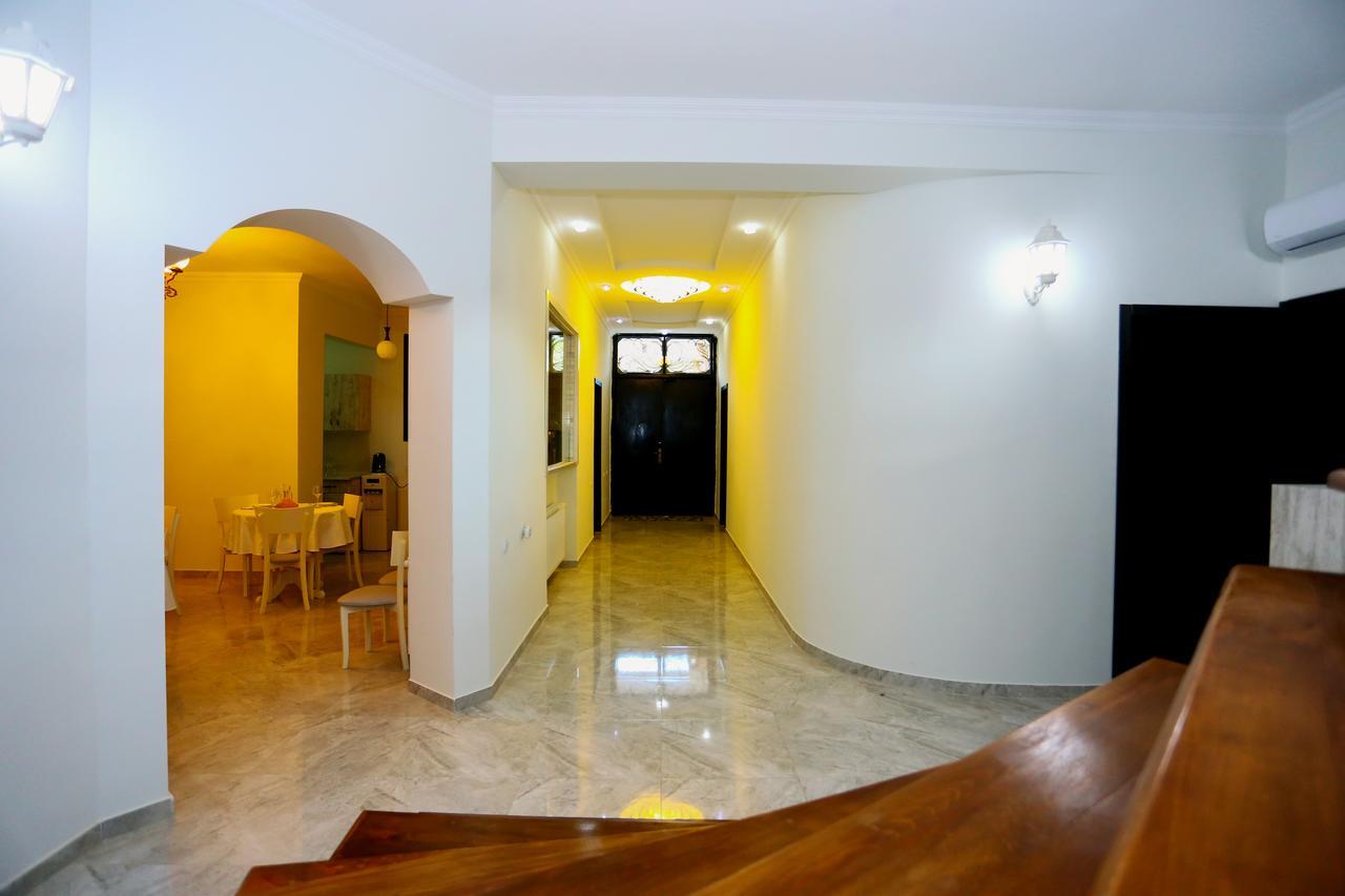 Hotel City Kutaisi Готель 3*